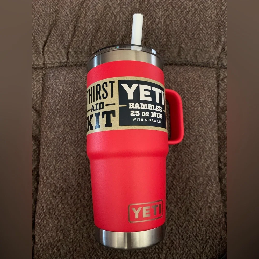 YETI Rambler 25 oz Tumbler with Handle and Straw Lid, Travel Mug. Brand New - Picture 5 of 11